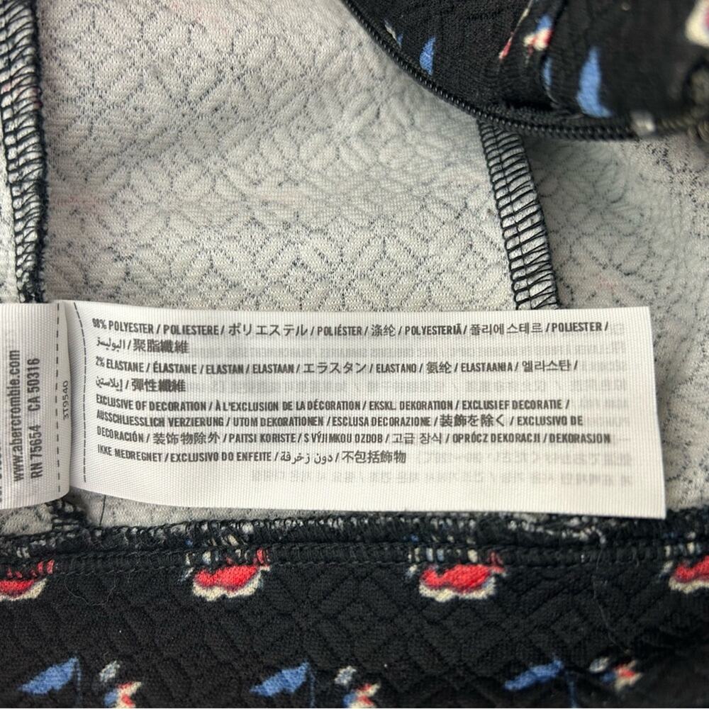 Hollister black and floral high neck crop top - Picture 8 of 8